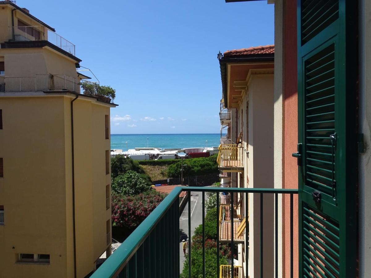 Appartamento Casa Jacopo 50 mt dal mare Levanto Esterno foto